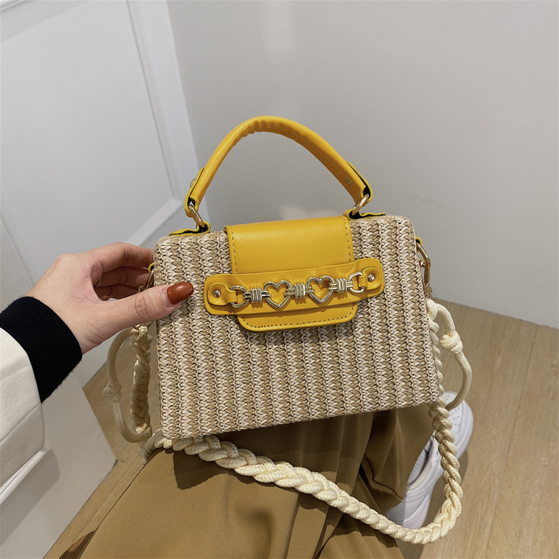 Women's Medium Straw Color Block Solid Color Vacation Beach Weave Magnetic Buckle Straw Bag display picture 3