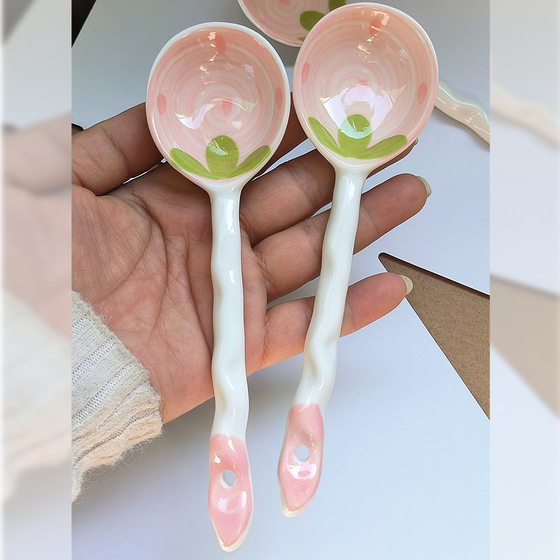 Light pink ceramic strawberry spoon household restaurant hand color high-looking tableware long handle spoon dessert soup rice spoon