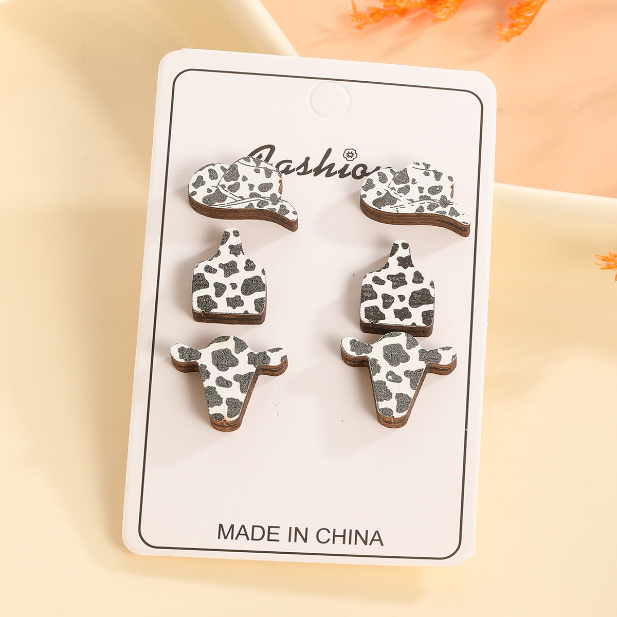 Steel needle Ear Needle Material 1 Set Casual Cow Pattern Heart Shape Printing Wood Ear Studs