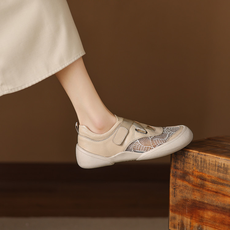 Giày sneaker nữ phối màu da thật lỗ thoáng khí đế bệt buộc dây kết hợp miếng dán — màu trắng ngà chi tiết 54
