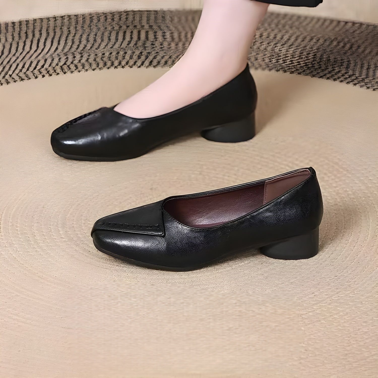 2026 primavera y verano nuevos zapatos de cuero suave primavera y otoño zapatos de mujer retro cómodos zapatos bajos