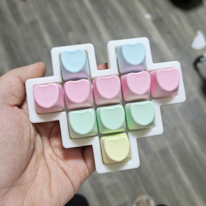Foreign Trade Heart-Shaped Stress Reliever Toy Keychain Pendant Fingertip Press Colorful Toy Fingertip Button
