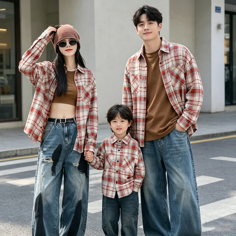 Matching outfits for parents and children: a set of plaid shirts for a family of three, featuring the latest 2026 autumn designs, offering a stylish and sophisticated look for mothers, sons, and daughters Matching outfits for parents and children: a set of plaid shirts for a family of three, featuring the latest 2026 autumn designs, offering a stylish and sophisticated look for mothers, sons, and daughters
