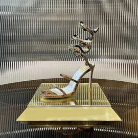 2024新款法式复古蛇纹皮露趾蛇形缠绕一字带凉鞋女性感细跟高跟鞋