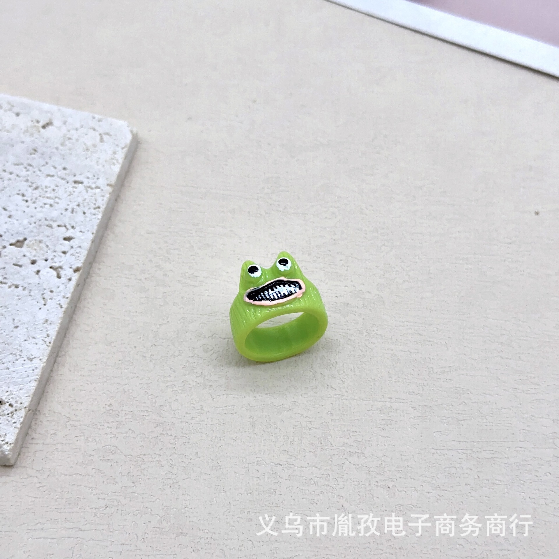 Transfronteriza nueva venta caliente creativo personalizado de dibujos animados Pequeño Diablo resina anillo vacaciones diversión divertida joyería decorativa