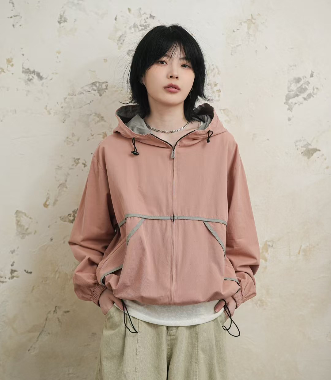 Spring trend design jacket with hood with zipper