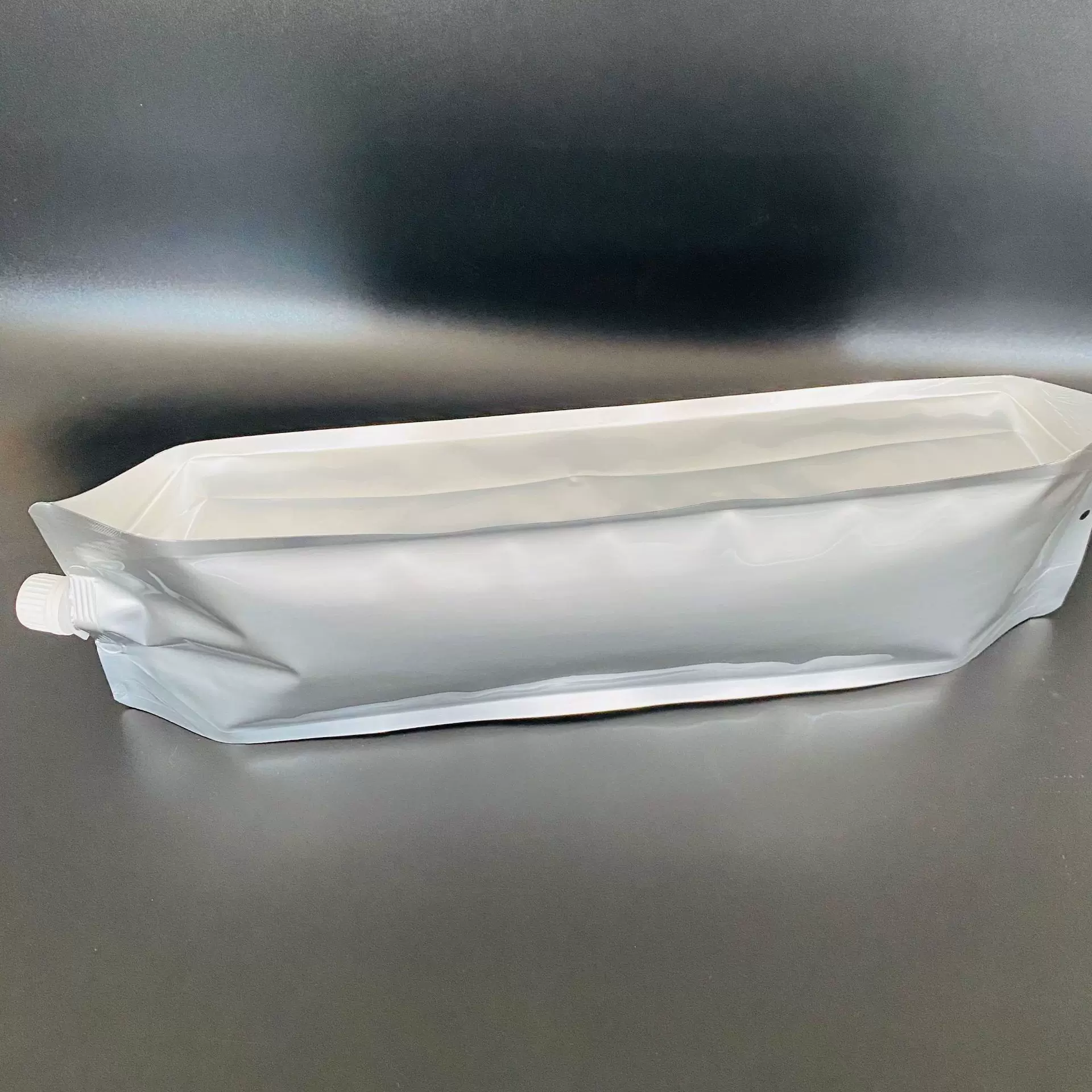 定制3L四边封山泉水袋 纯铝避光高阻隔吸嘴袋 食品级材质富氢水袋