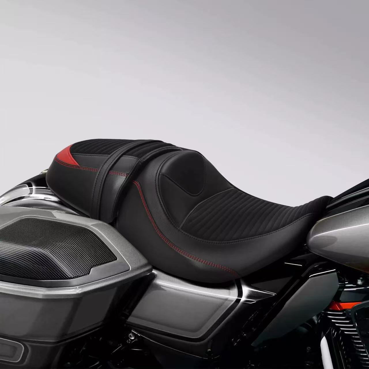 Suitable for Harley Street Glide Cvo Road Glide Cvo121St Modified Driver and Passenger Seat Cushion 23-24 Years