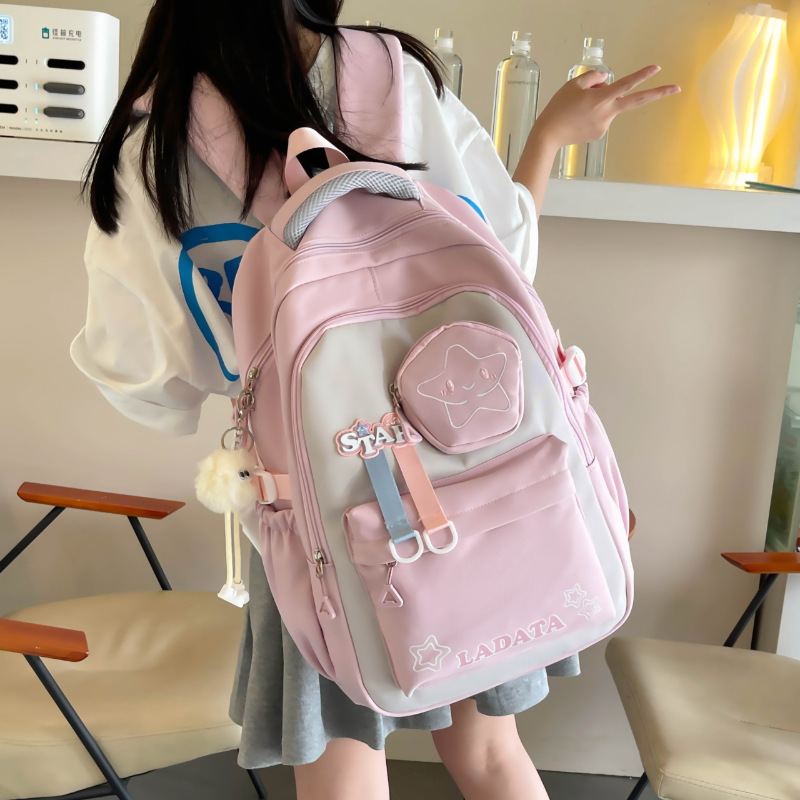 かばんの女子学生は3年から6年生まで、背もたれを背負って超軽量で大容量の中学生のランドセルの新型です。|undefined