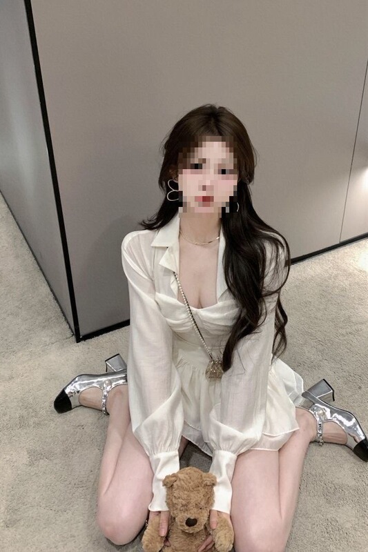 Sweet Hot Girl Long Sleeve Shirt Dress Women's Spring and Autumn Pure Desire White Square Neck Pleated Waist Slimming Puffy Short Skirt Sweet Hot Girl Long Sleeve Shirt Dress Women's Spring and Autumn Pure Desire White Square Neck Pleated Waist Slimming Puffy Short Skirt