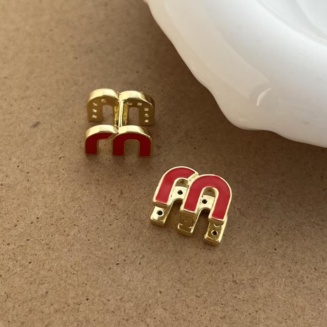 2024 New Colorful 'M' Letter Earrings Double-Sided Luxury Inlaid Zircon Sweet Versatile Popular Stud Earrings detail image 9