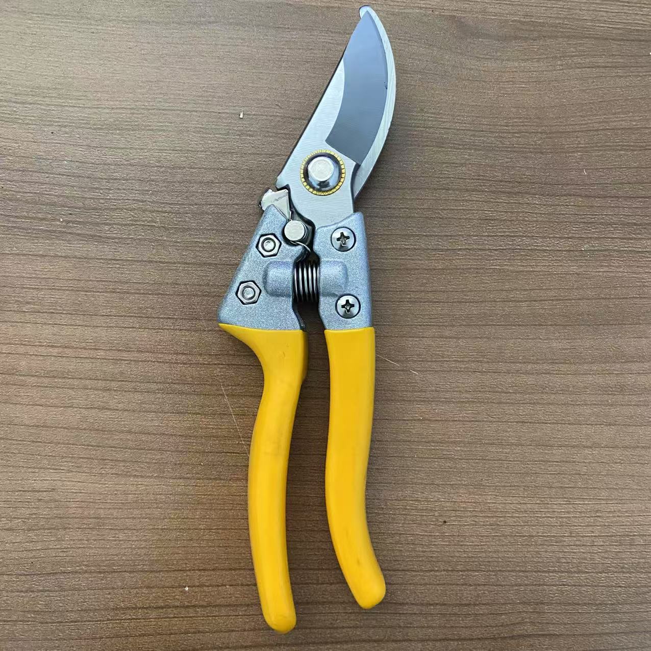 JDPV08-1爱丽丝同款黄柄 SK5高碳钢 园林园艺 花卉家用修枝剪