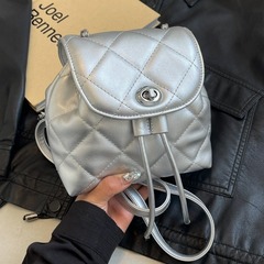 銀色雙肩包包夏天女式2024新款潮時尚小香風菱格背包鏈條水桶包