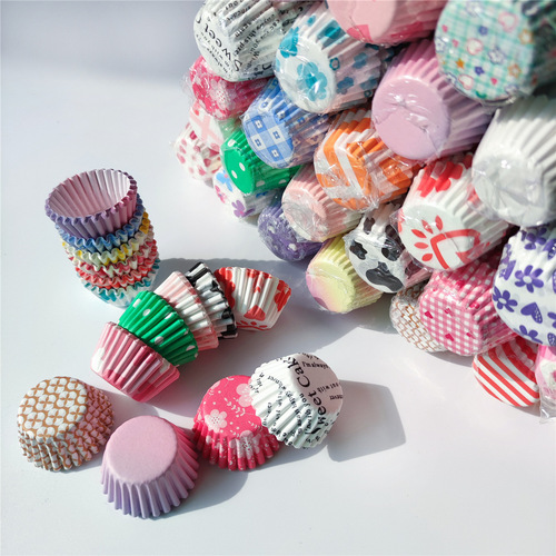 Mini Cupcake Liners Disposable Baking Mold Parchment Paper Tray 35 Pack/48 Pack Mini Thumb Cupcake Mold