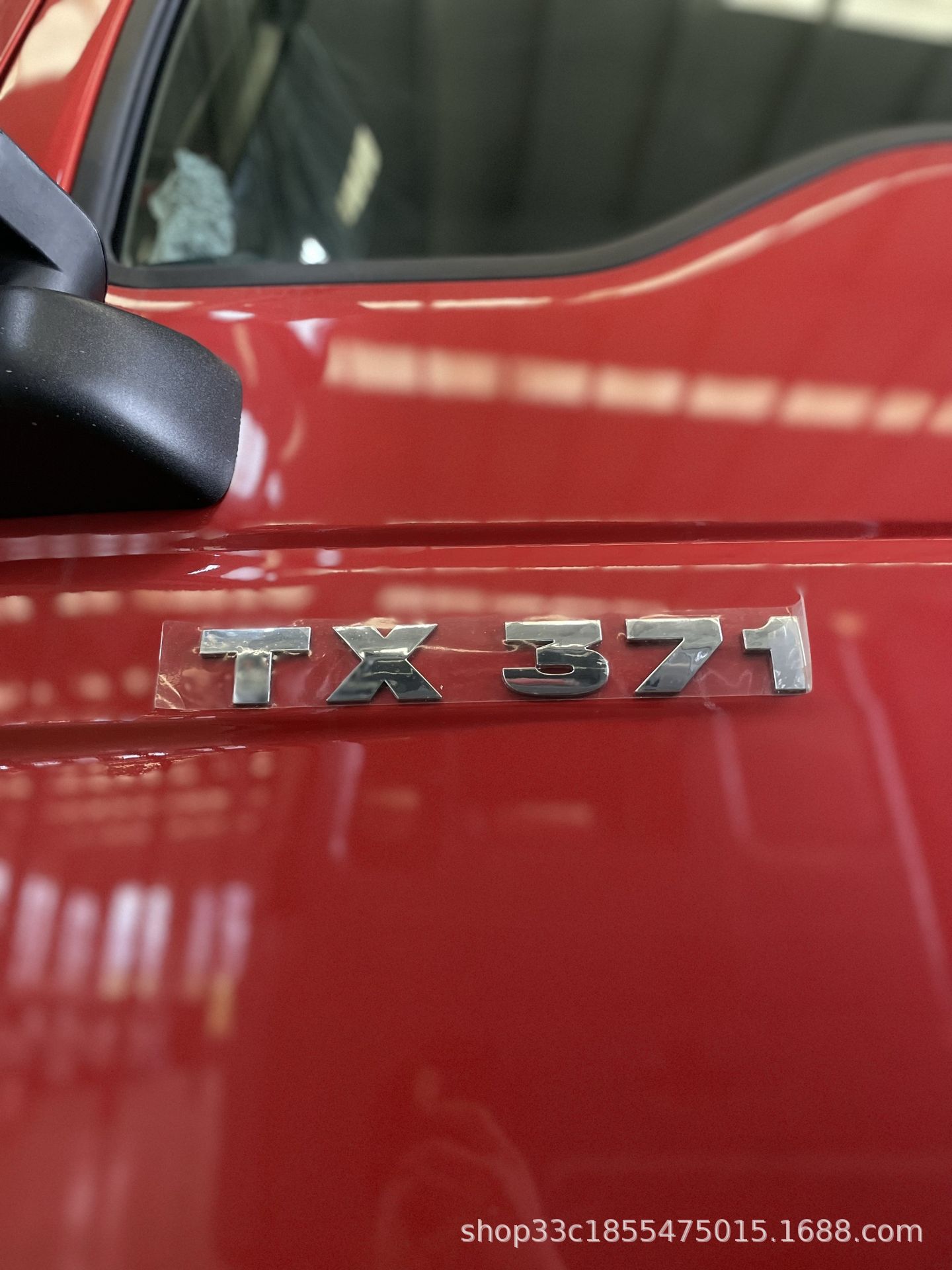 Factory exports HOWOTX dump truck, eight-wheel high-power soil transport engineering tipper truck, direct foreign trade supply