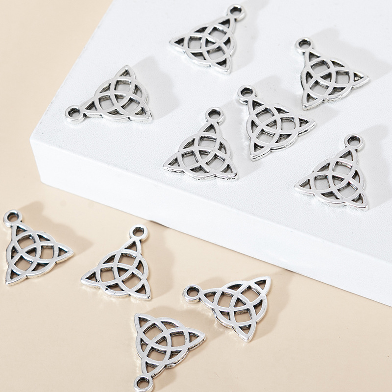 10 Pieces Simple Style Geometric Alloy Pendant Jewelry Accessories display picture 3