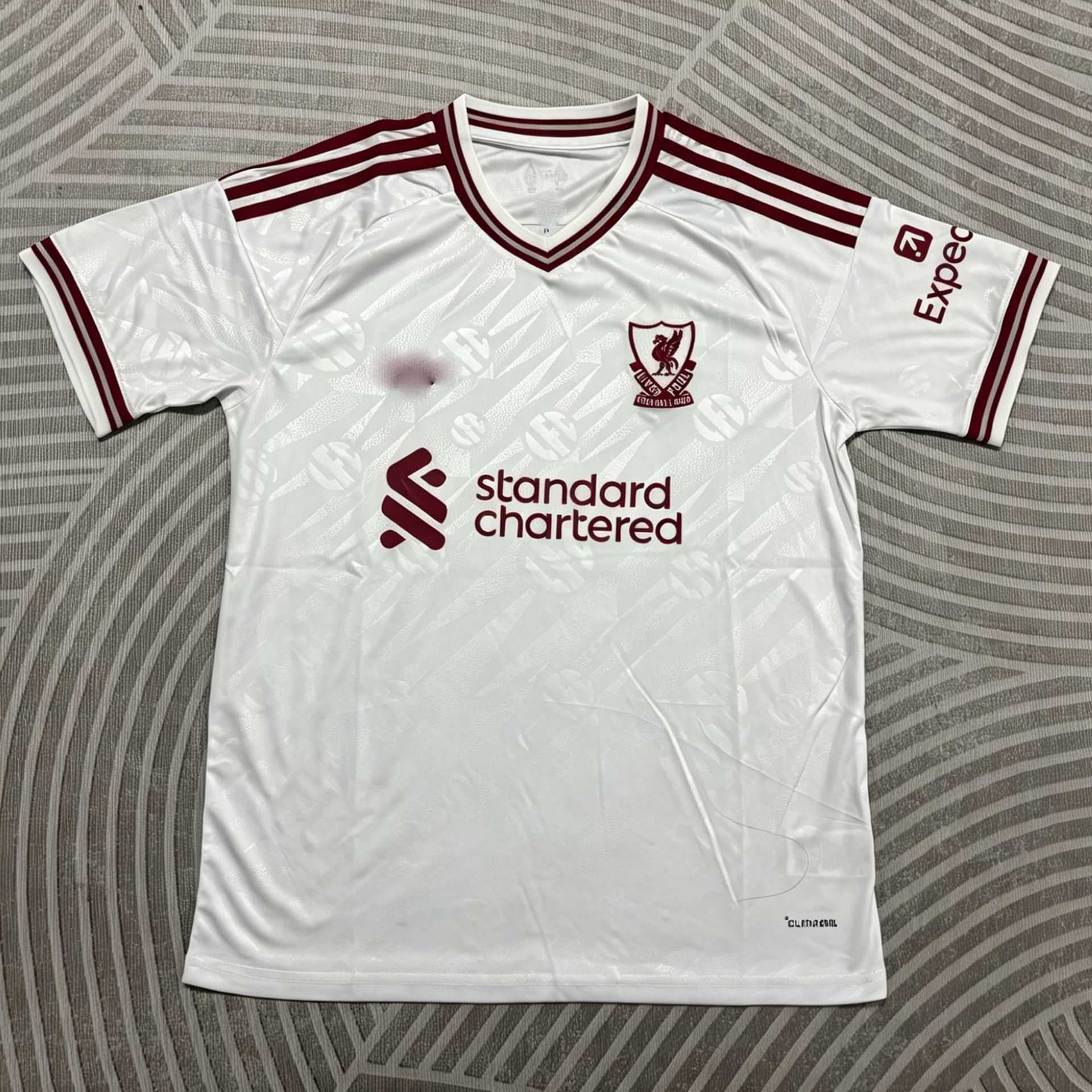 2627 Liverpool fuera de casa