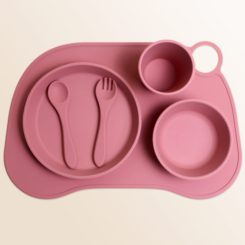 Comida para bebés vajilla traje de aprendizaje suplemento alimenticio de cinco piezas de silicona de grado alimenticio seguridad garantizada niños lechón diseño