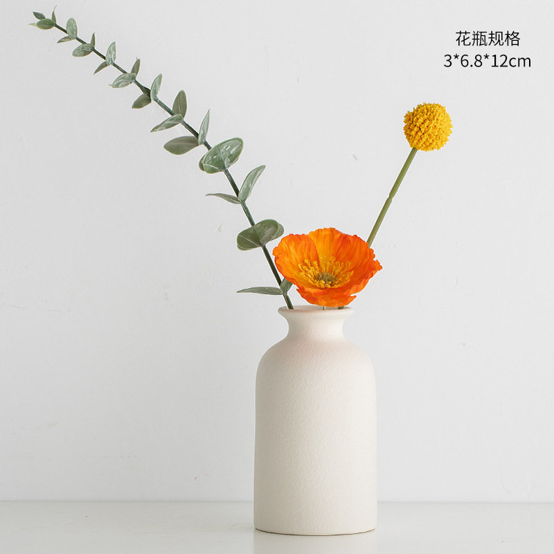 작은 둥근 입 병 오렌지 양귀비 꽃