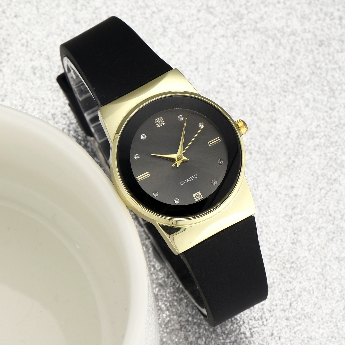 Πακέτο 3 τεμαχίων 2024 Νέο ρολόι μόδας Γυναικείο ρολόι Γυναικείο ρολόι Φοιτητικό ρολόι Κορεατικό στυλ Casual ρολόι_voghion.com