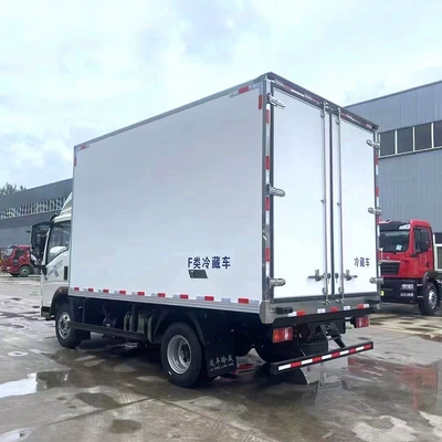 Sinotruk Howo Small Refrigerated Truck: Mühərrik qəbul borusu