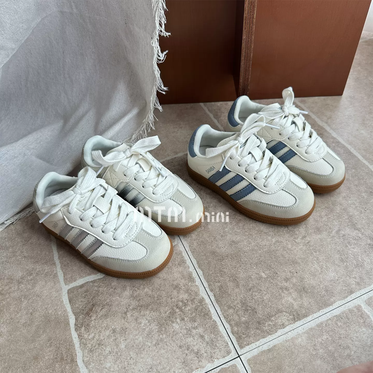 儿童德训鞋秋季新款男童韩版运动鞋女童魔术贴软底板鞋中大童鞋子