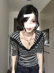 韩系甜酷气质条纹连帽长袖t恤女早秋修身设计显瘦百搭休闲上衣潮