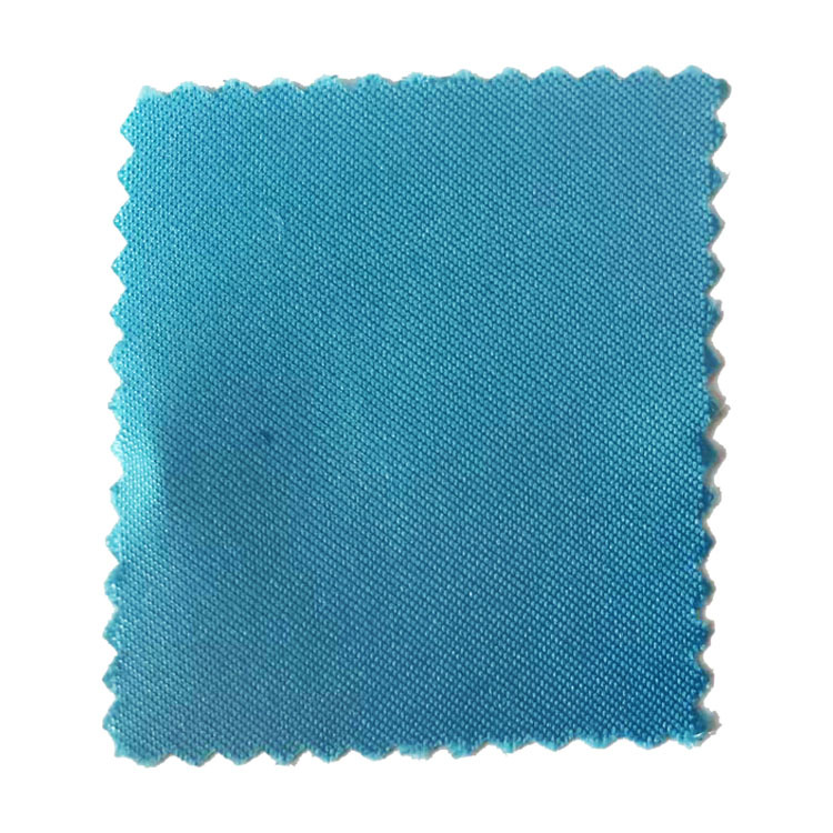 Tejido de poliéster de 90 - 95 gsm Tejido estriado de poliéster 100% para decoración doméstica, boda y DIY