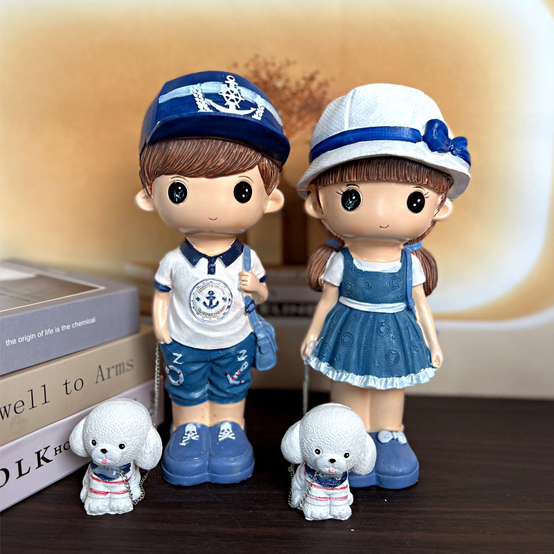 Dog-Holding Couple Resin Piggy Bank, Navy and Denim Cartoon Doll Savings Bank, Creative Couple Desk Accessory Gift
