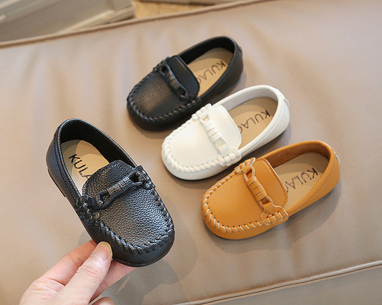 English style leather shoes with soft soles, one foot kick boys' bean new autumn 2022 baby shoes, children's shoe trend_voghion.com