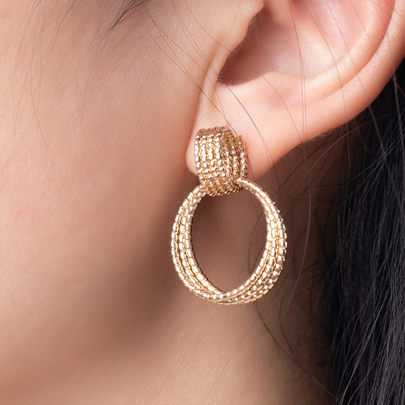 1 Pair Fashion Solid Color Alloy Plating Gold Plated Women's Earrings display picture 1