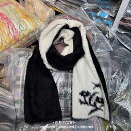 韩版新款ins双面花朵毛绒围巾女冬季时尚氛围感软糯保暖护颈围脖