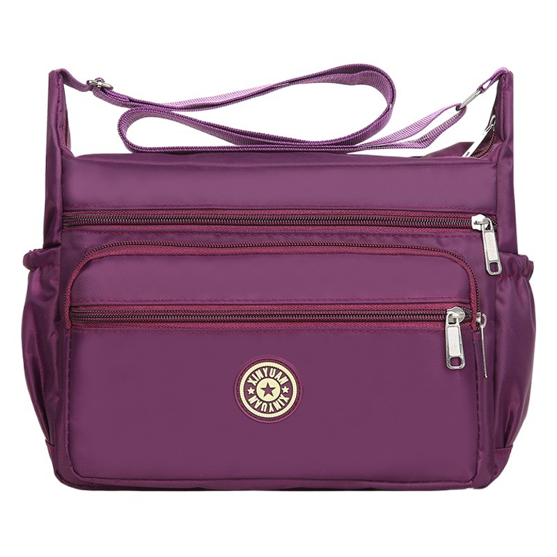 Bolso bandolera de nailon para mamás – Diseño cómodo y moderno – Ideal para verano image 1