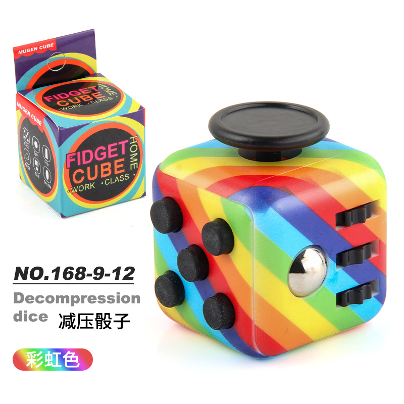Nuevo juguete exótico de descompresión dedo ventilación descompresión impresión UV ilimitado dados color del ventilador de seis caras Cubo de juguete transfronterizo
