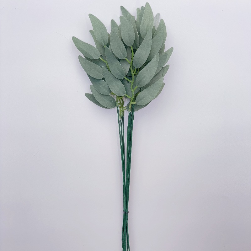 단일 일곱 갈래 버드나무 잎 밝은 회색