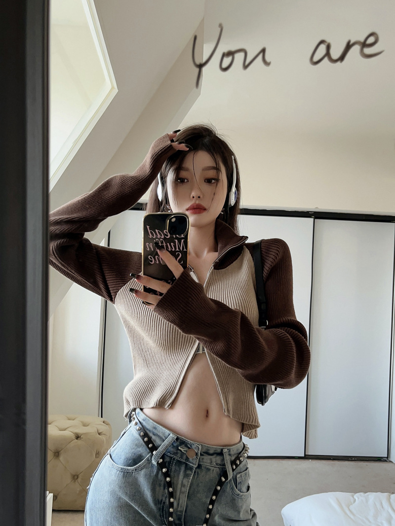 Raglan Sleeve Zipped Stand Collar Thin Sweater - Image 6