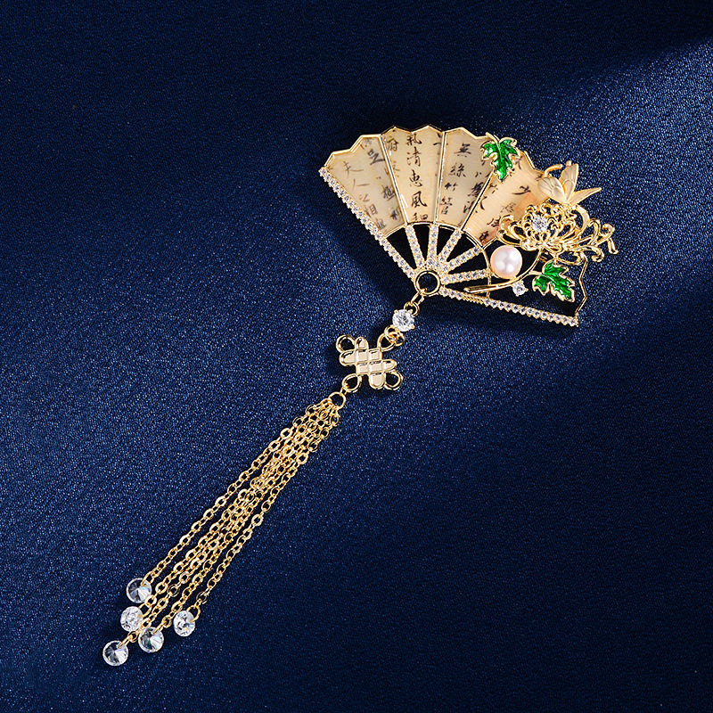 Chinese style classical micro-inlaid zirconium Chinese character fan tassel pendant brooch niche fashion corsage pin female high sense