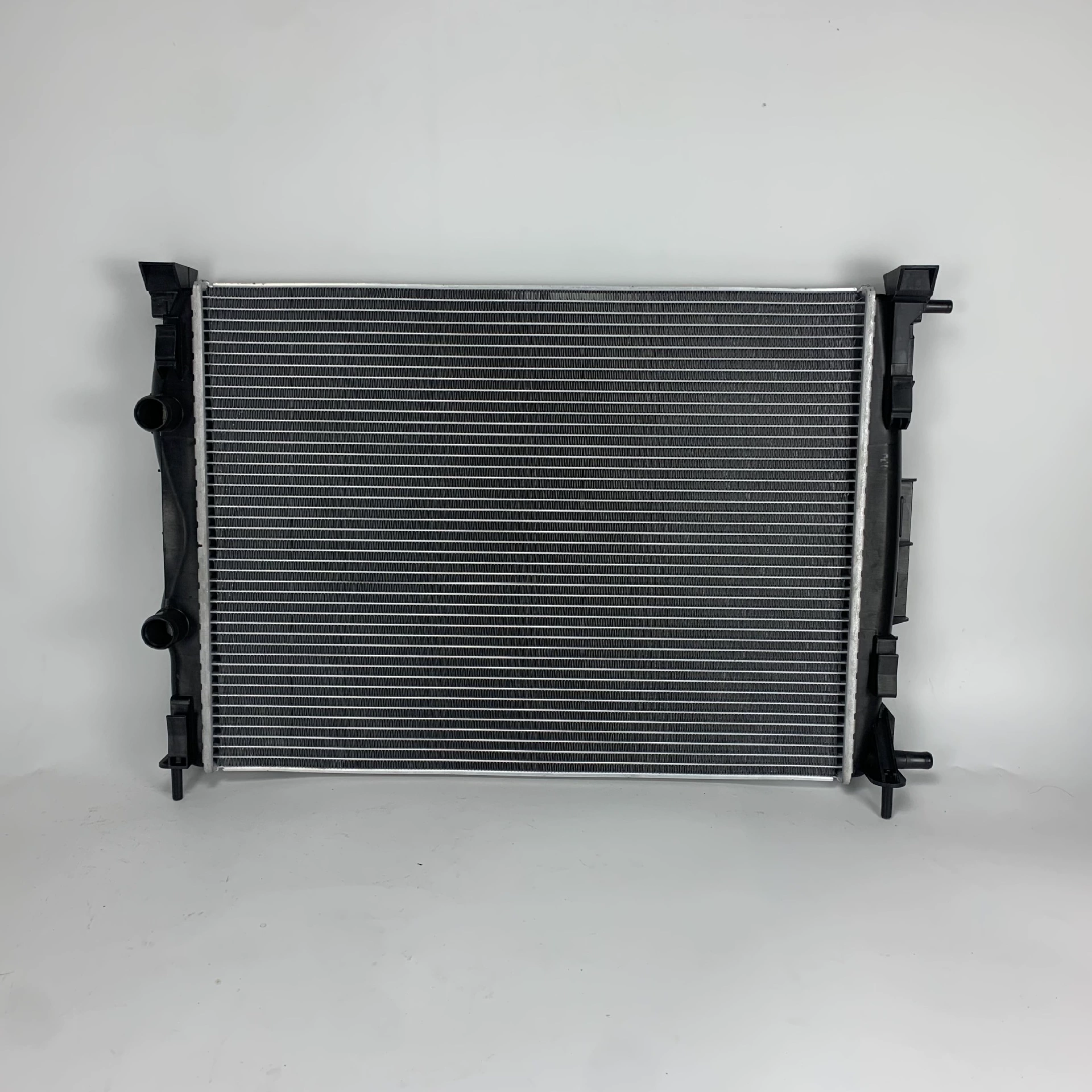 Прямые поставки радиаторов от производителя, подходят для радиаторов Renault; 7711135784/8200115542