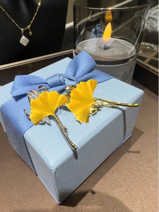 (2개) 단풍 잎 브로치 중공업 가을과 겨울 브로치 가을 우아한 높은 감각 CORSAGE 배지 핀