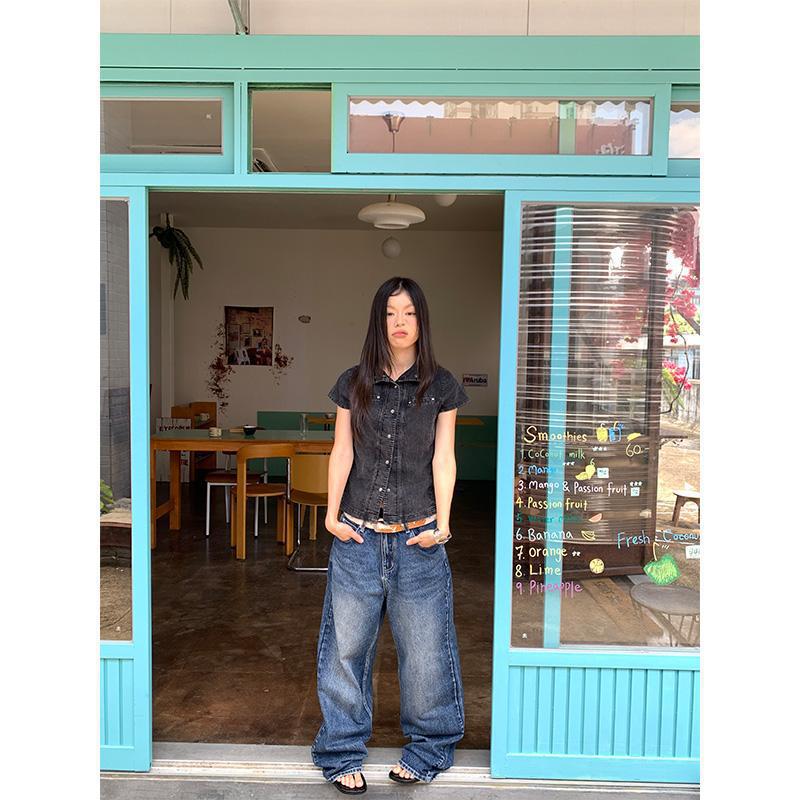 Jeans vintage con toppa ricamata a stella e lettera, vestibilità ampia, gamba dritta, in denim, stile casual streetwear, estetica Instagram, abbigliamento maschile_voghion.com