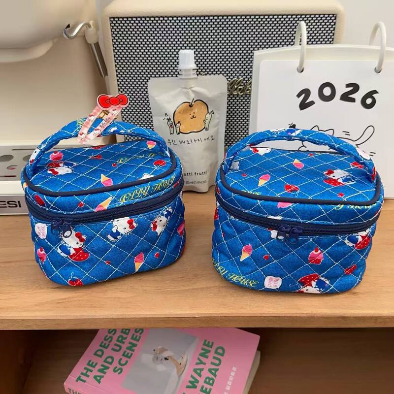中古蓝色草莓猫咪化妆包大容量卡通手提洗漱包便携外出化妆收纳包|undefined