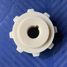 尼龙齿轮POM塑料直齿轮PEEK斜齿 MC含油自润滑尼龙件机械配件