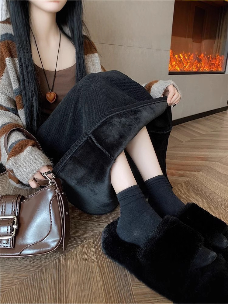 コーデュロイ大きいサイズレディースベルベット厚手スカート2024秋冬Aライン痩身韓国風ミドル丈レディーススカートハイウエスト