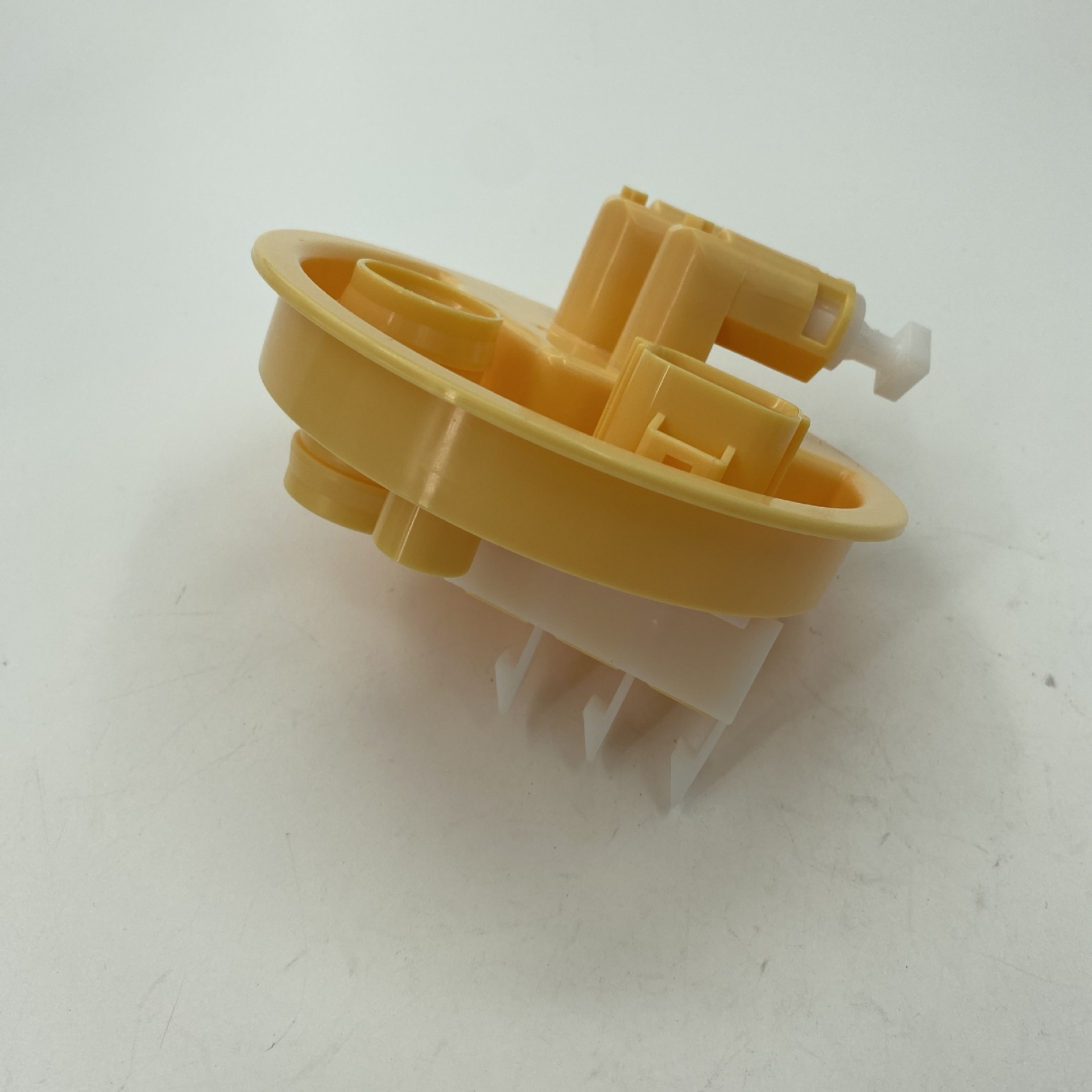 Wgc500120 Is Suitable for the Upper Cover of the Fuel Filter of Land Rover Discovery 3 and 4 Range Rover Sport Ytql-2013B