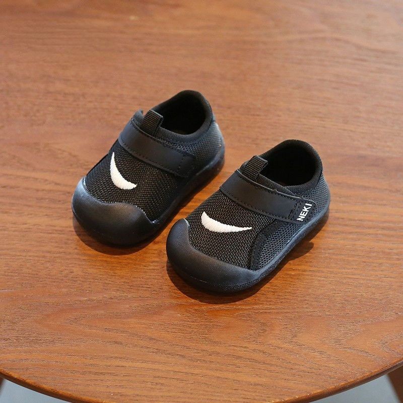 Babyschuhe, Kleinkindschuhe, Frühlingsnetzschuhe, weiße Jungenschuhe gegen Stürze, weiche Frühlings- und Herbstsohlen, 2 Einzelschuhe für weibliche Säuglinge, 1 Jahr alt_voghion.com