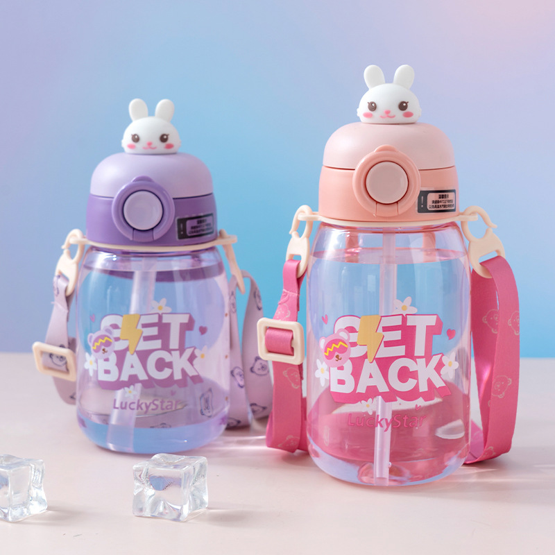 Yitong dibujos animados niños tazas de agua de plástico jardín de infantes bebés tazas de paja estudiantes portátiles muñecas lindas hervidas de agua