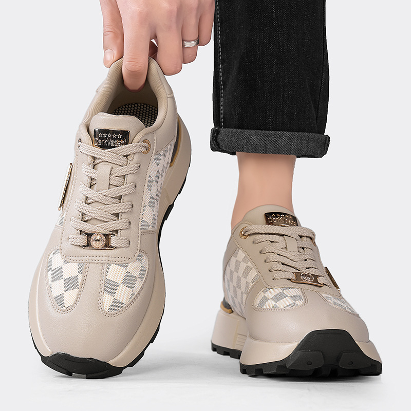 Zapatos casuales deportivos de suela suave antideslizantes de cuero de alta calidad de lujo ligero de alta gama para hombre