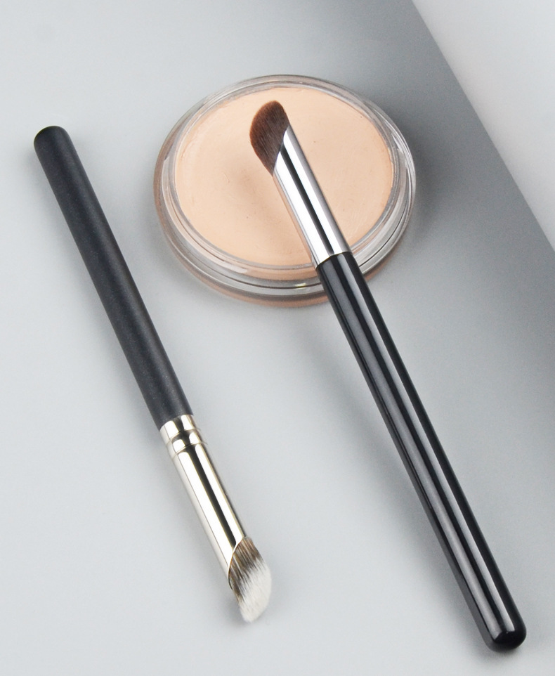 Magic Finger Concealer brush, Blending Brush, Finger Pad Brush, Flat Round Eyeshadow brush, Traceless Finger Pad Concealer brush Specification drawing