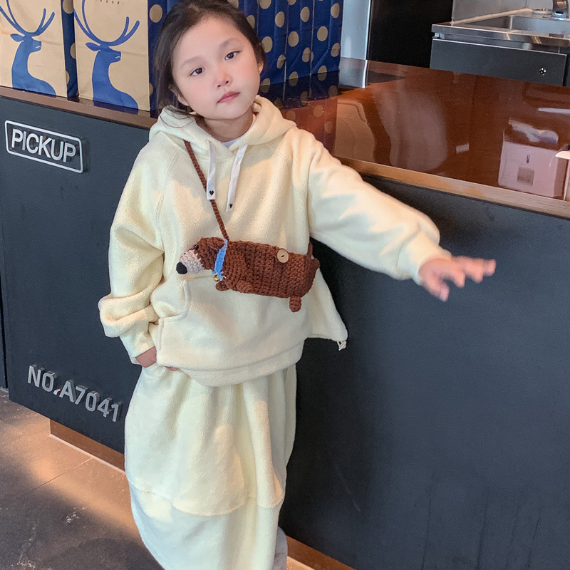 Cartoon lindo bolso para niños ganchillo tejido a mano salchicha perro niño mochila 2025 otoño invierno nuevo bolso de cambio bebé