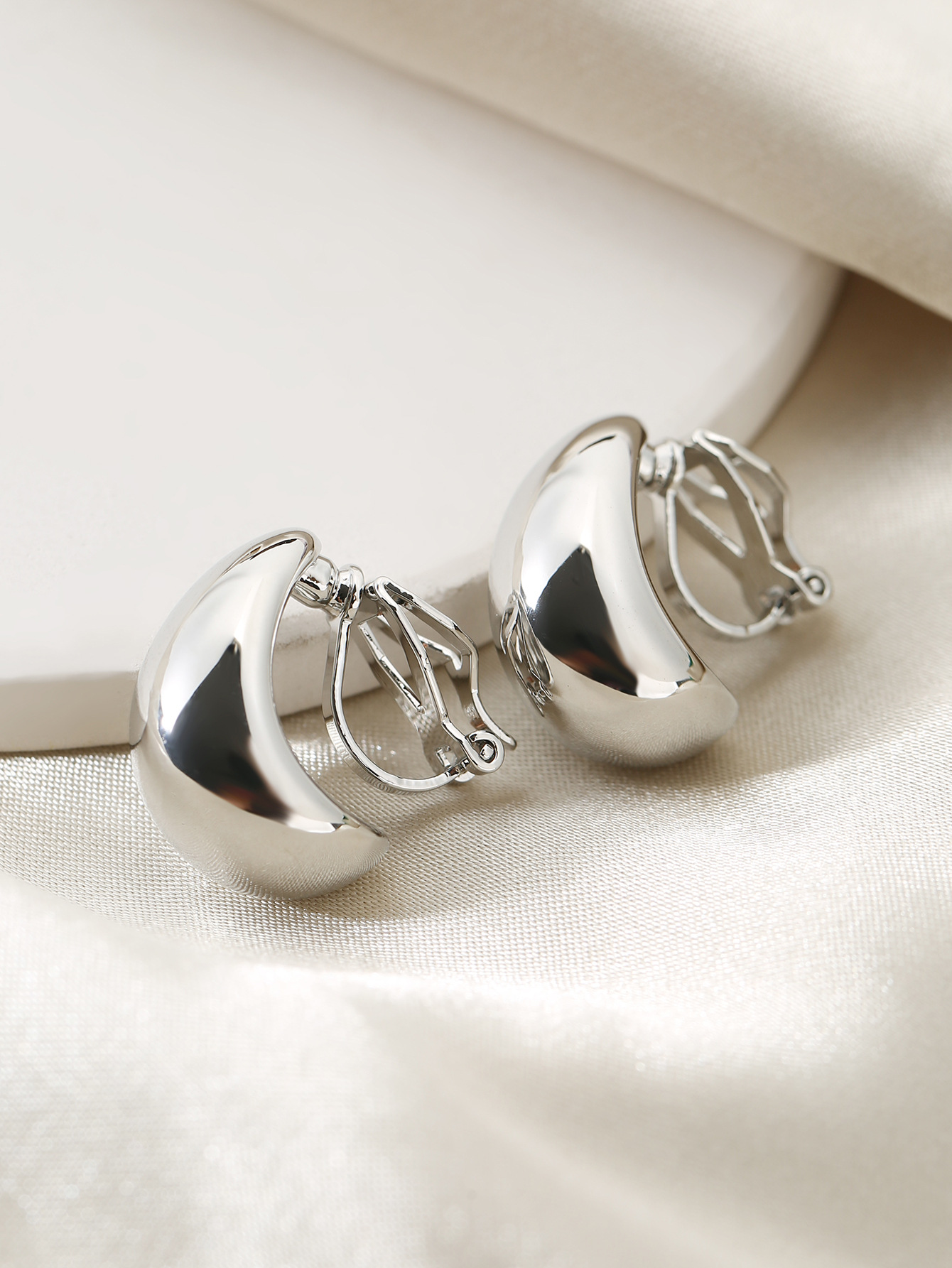 Ear Studs Classification 1 Pair Quantity 1 Pair Simple Style Classic Style Geometric Plating Copper Ear Studs